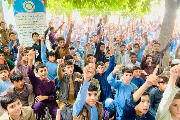 سفیران کوچک صحت؛ تلاشی نو برای آگاهی‌دهی درباره پولیو از مکتب تا خانه
