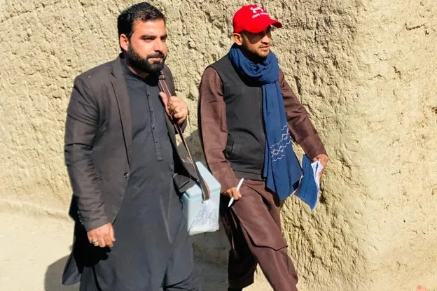 The Efforts of a Vaccinator to Protect Children from Polio